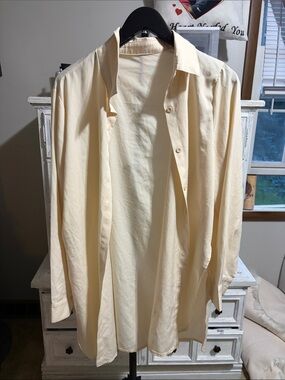 Light Cream Women's Button-Up Blouse